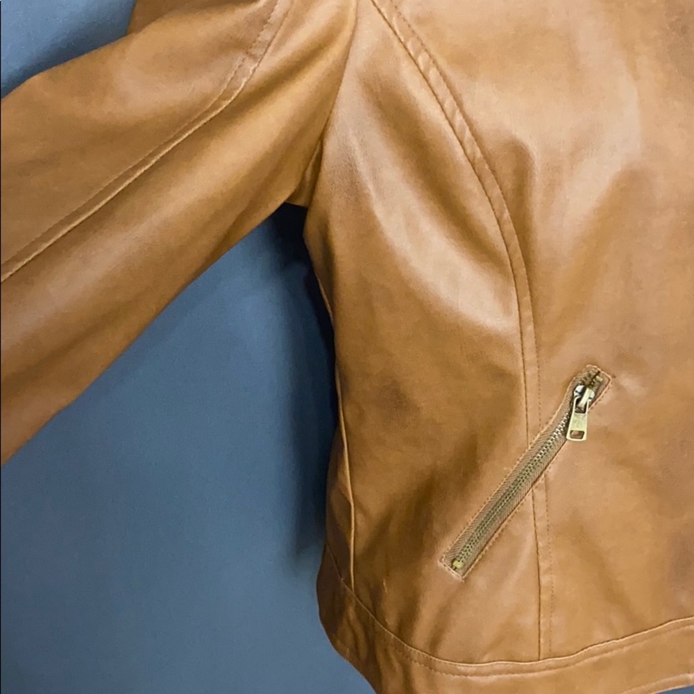 Faux leather jacket - Picture 3 of 7